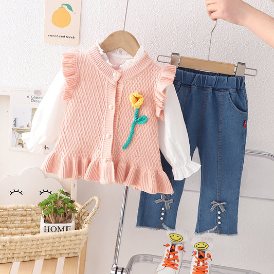 AO0508-34 طقم 3 قطع ( قميص + فست صوف+ بنطلون جينز ناعم)