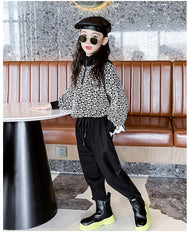 AO0508-11 طقم سبورت بناتي ( بلوزة + بنطلون )