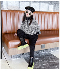 AO0508-11 طقم سبورت بناتي ( بلوزة + بنطلون )