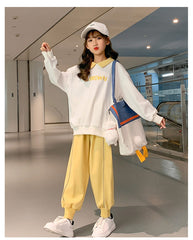 AO0508-33 طقم سبورت قطن دافي بناتي قطعتين ( بلوزة + بنطلون)