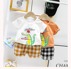 AO0111-11 طقم قطعتين ( بلوزة + شورت)