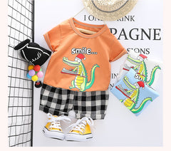 AO0111-11 طقم قطعتين ( بلوزة + شورت)