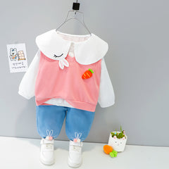 AO0111-22 طقم 3 قطع ( بلوزة مع قبة + فست + بنطلون جينز ناعم )