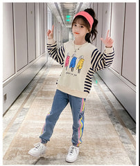 AO0505-58 طقم جيز مميز خريفي دافي ( بلوزة قطنية ثقيلة + بنطلون جينز ناعم )