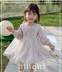 AO0507-110 فستان مورد ناعم مزين بالدانتيل