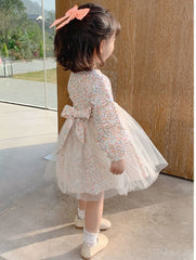 AO0507-110 فستان مورد ناعم مزين بالدانتيل