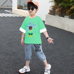 AO0524-02 طقم ولادي قطعتين ( بلوزة قطنية + بنطلون جينز شورت طويل)