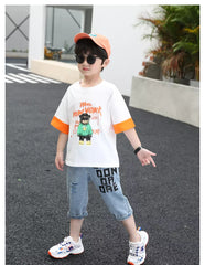 AO0524-02 طقم ولادي قطعتين ( بلوزة قطنية + بنطلون جينز شورت طويل)