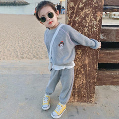 AO0505-02 طقم بناتي سبورت قطني ( بلوزة + بنطلون)