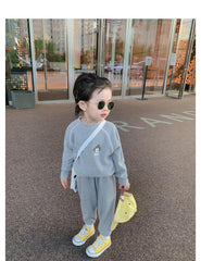 AO0505-02 طقم بناتي سبورت قطني ( بلوزة + بنطلون)