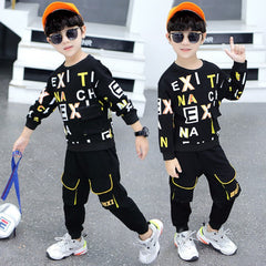 AS-1992B طقم سبورت قطن ولادي قطعتين ( بلوزة + بنطلون)