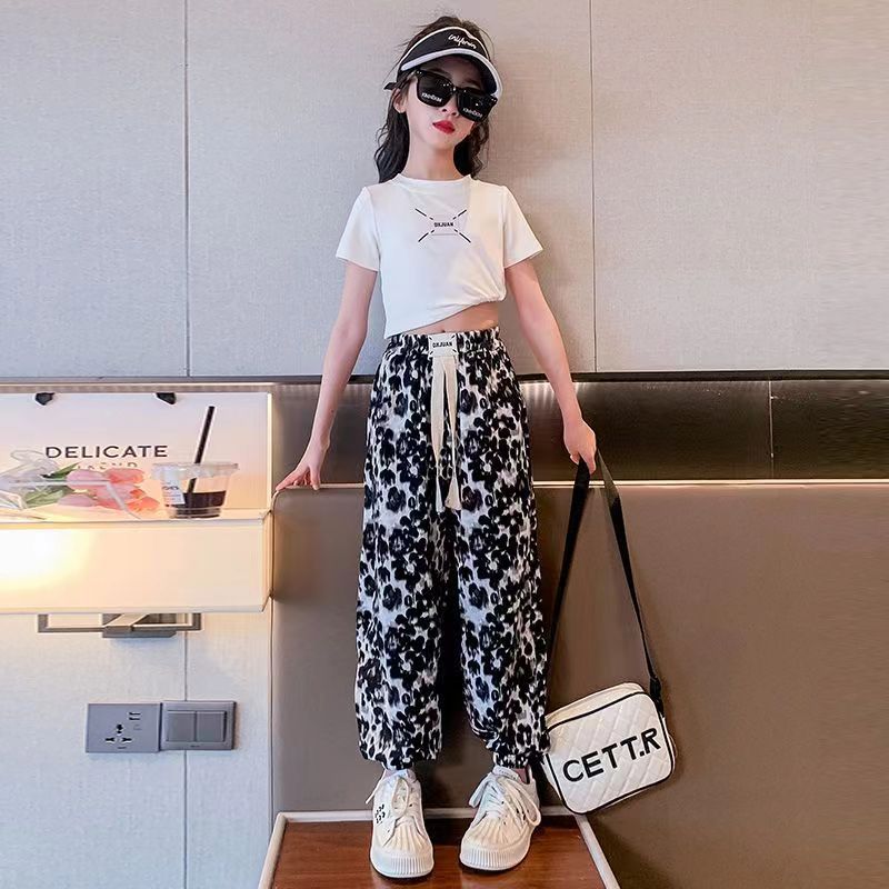 FU14042024-1 طقم صيفي بناتي قطعتين ( بلوزة + بنطلون )