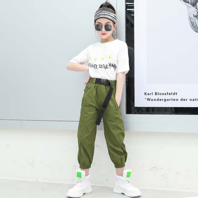 FU14042024-28 طقم بناتي صيفي ( بلوزة قطنية + بنطلون + حزام خصر)