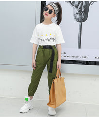 FU14042024-28 طقم بناتي صيفي ( بلوزة قطنية + بنطلون + حزام خصر)