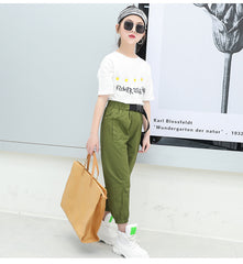 FU14042024-28 طقم بناتي صيفي ( بلوزة قطنية + بنطلون + حزام خصر)