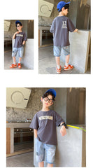 FU14042024-37 طقم ولادي صيفي قطعتين ( بلوز قطنية + بنطلون جينز)