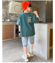 FU14042024-37 طقم ولادي صيفي قطعتين ( بلوز قطنية + بنطلون جينز)