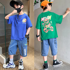 FU14042024-39 طقم ولادي صيفي قطعيتن ( بلوزة قطنية + بنطلون جينز )