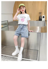 FU14042024-6 طقم بناتي صيفي قطعتين ( بلوز قطنية + شورت جينز )