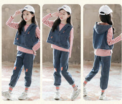 FU14042024-7 طقم بناتي 3 قطع ( فست جينز + بلوزة قطنية+ بنطلون جينز )