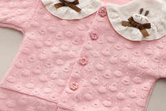 SSN040924-62 طقم بناتي قطن خريفي ربيعي 3 قطع ( جكيت + بلوزة + بنطلون جينز )