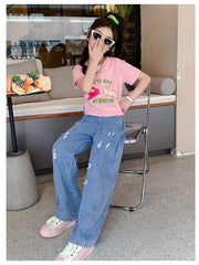 FU14042024-22 طقم بناتي صيفي قطعتين ( بلوزة قطنية + بنطلون جينز)