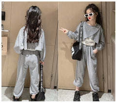 AO0508-137 طقم سبورت بناتي قطني 3 قطع بتصميم عصري مميز وخامة ممتازة