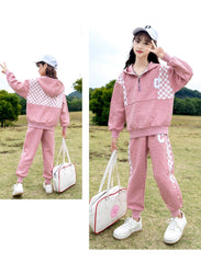 RM090424-6 بدلة رياضية تريننج قطن بناتي قطعتين ( بلوزة + بنطلون) رسومات بارزة خامة ممتازة