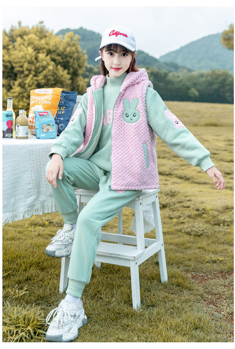 HBC040924-9 طقم بناتي شتوي تقيل مبطن فرو بالكامل 3 قطع ( بلوزة + فست + بنطلون)