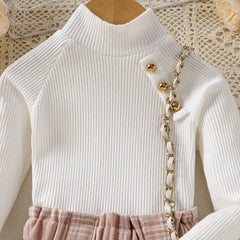 EU120424-8 طقم بناتي قطعتين ( بلوزة + شورت مصوف)