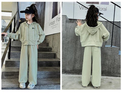 RM150424-3 طقم بناتي سبورت 3 قطع ( بلوزة + جكيت + بنطلون)