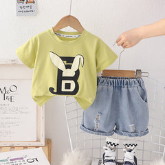 SSX220824-1 طقم ولادي قطعتين نخب اول ( بلوزة قطنية + شورت جينز )