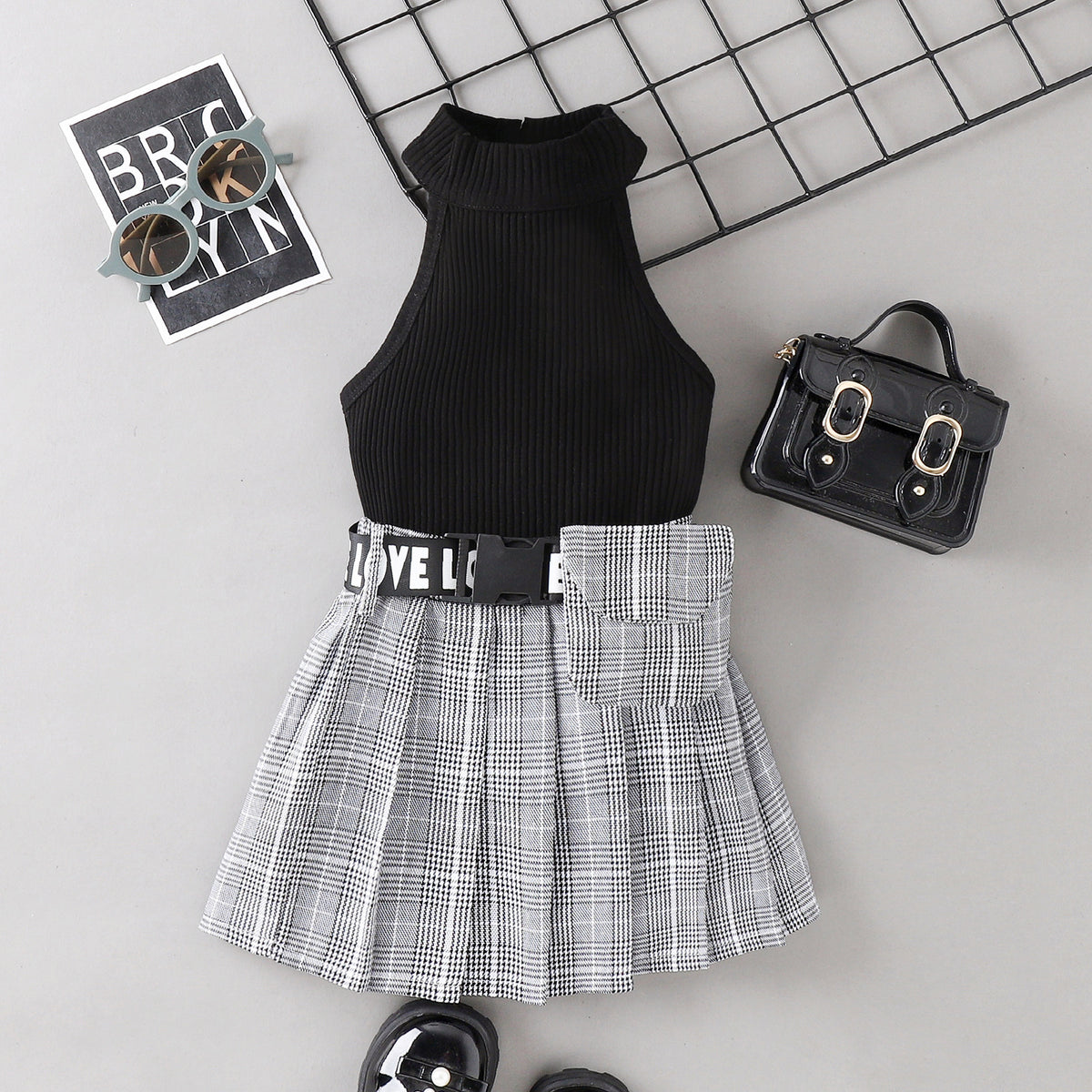 EU120424-5 طقم بناتي قطعتين (بلوزة + تنورة + حزام خصر مع حقيبة كروهات)