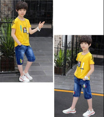 AO0402-62 طقم ولادي قطعتين ( بلوزة قطنية + بنطلون شورت جينز ناعم )