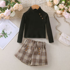 EU120424-8 طقم بناتي قطعتين ( بلوزة + شورت مصوف)