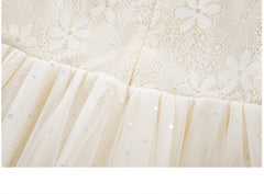RM1231-04 فستان بناتي اوف وايت مزين باللؤلؤ و والدانتيل المطرز واللميع