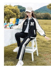 RM090424-28 طقم سبورت بناتي قطعتين ( جكيت + بنطلون )