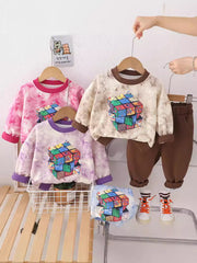 SSN040924-41 طقم ولادي بنايت خريفي ربيعي قطن دافي قطعتين ( بلوزة + بنطلون)