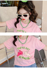 FU14042024-22 طقم بناتي صيفي قطعتين ( بلوزة قطنية + بنطلون جينز)