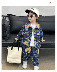 RM1227-17 طقم جينز برسومات مميزة بجي قطعتين ( جكيت + بنطلون)