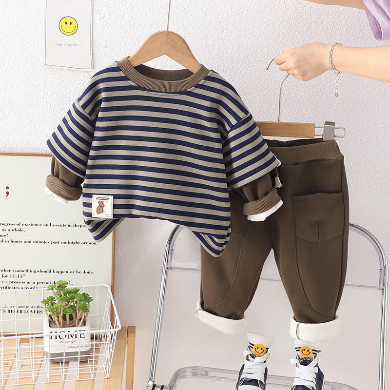 SSX220824-26 طقم ولادي شتوي تقيل مبطن فرو بالكامل قطعتين ( بلوزة + بنطلون)