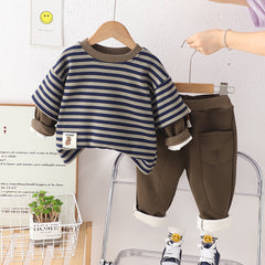 SSX220824-26 طقم ولادي شتوي تقيل مبطن فرو بالكامل قطعتين ( بلوزة + بنطلون)