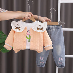 SSN040924-62 طقم بناتي قطن خريفي ربيعي 3 قطع ( جكيت + بلوزة + بنطلون جينز )