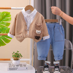 طقم ولادي 3 قطع دبدوب ( قميص + جكيت صوف + بنطلون جينز ) SSX220824-173