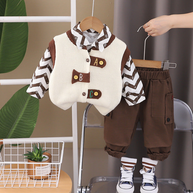 SSX220824-138 طقم ولادي خريفي ربيعي 3 قطع ( قميص + فست صوف + بنطلون كتان)