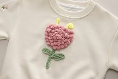 RM0115-11 طقم بناتي ربيعي خريفي مطرز بالورد قطعتين (بلوزة + بنطلون جينز ناعم)