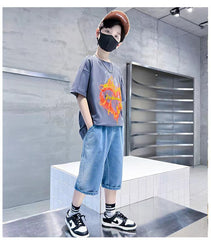 FU14042024-73 طقم ولادي صيفي قطعتين ( بلوزة + بنطلون جينز)