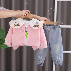 SSN040924-62 طقم بناتي قطن خريفي ربيعي 3 قطع ( جكيت + بلوزة + بنطلون جينز )