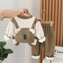 SSX220824-51 طقم ولادي شتوي تقيل مبطن فرو بالكامل قطعتين ( بلوزة + بنطلون) وعلى ظهر الطقم حقيبة