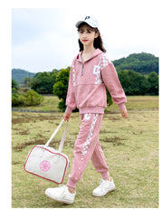 RM090424-6 بدلة رياضية تريننج قطن بناتي قطعتين ( بلوزة + بنطلون) رسومات بارزة خامة ممتازة